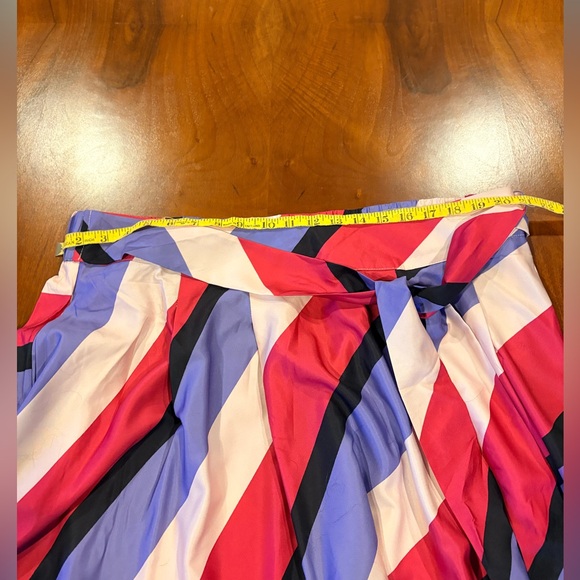 NWOT, Striped Pink and Purple Women's Skirt, By Cato, size 18/20 - Picture 6 of 7